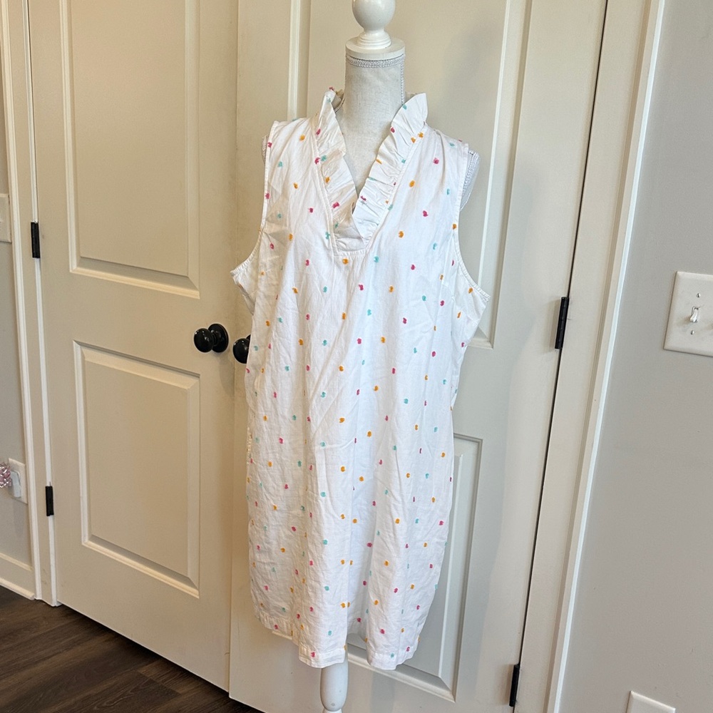 White Sleeveless Ruffled V-Neck Tunic with Multicolor Dots